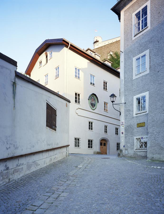 Townhouse Weisses Kreuz Hotel Salzburgo Exterior foto